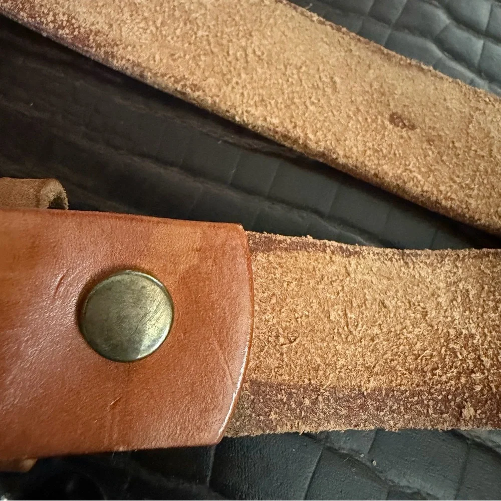 Vintage Erickson Hand-Tooled Leather Western Belt • Horse Motif Size 24